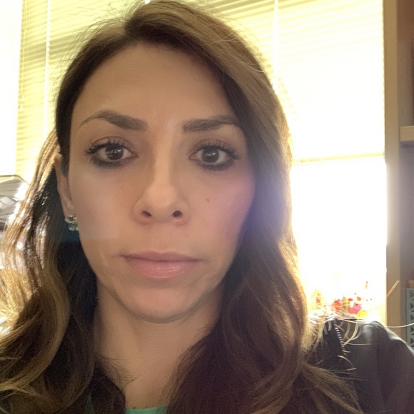 Meet your Posher, Claudia - Picture 1 of 1